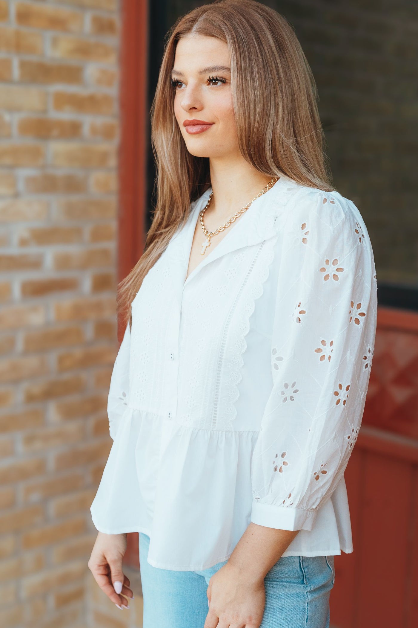 Off White Eyelet Lace 3/4 Sleeve Button Up Top T25057