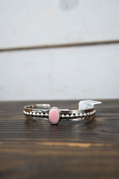 Pink Conch Oval Stone Cuff