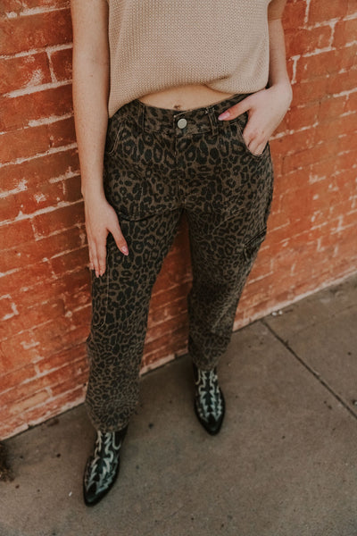 Leopard Print Barrel Pants P4070