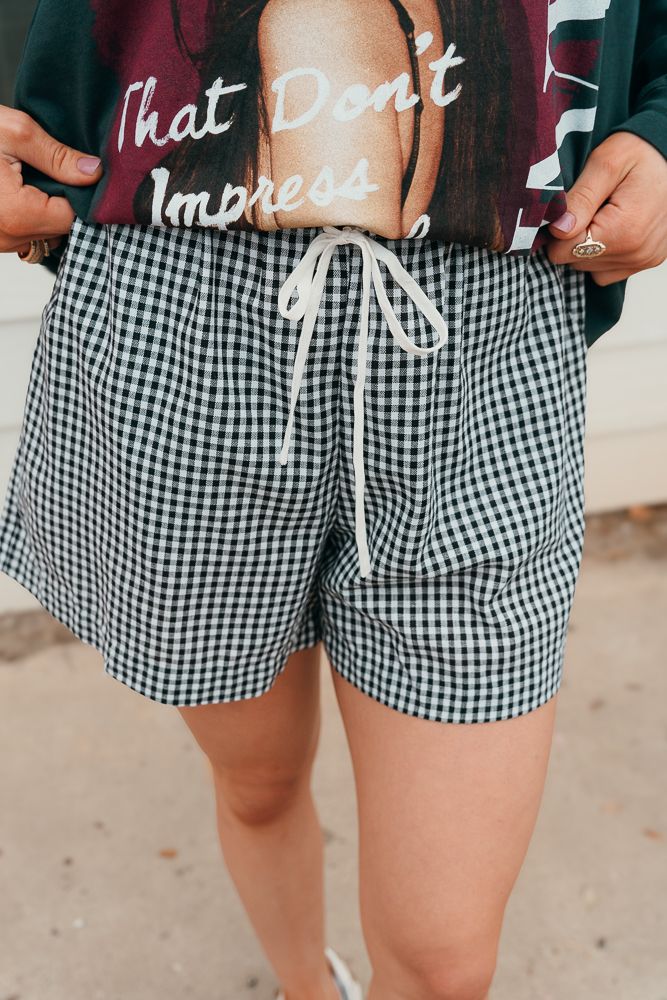 Black/White Gingham Casual Shorts WL25-10089